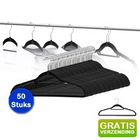 Bekijk de aanbieding van DealDonkey.com: 50 Stevige suede kledinghangers - zwarte kleerhangers
