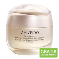 Shiseido Benefiance Wrinkle Smoothing Day Cream SPF 25