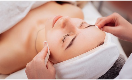 Social Deal: Gezichtsbehandeling naar keuze